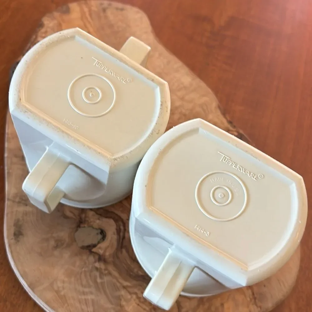 Vintage Tupperware Push Button Creamer & Sugar Set